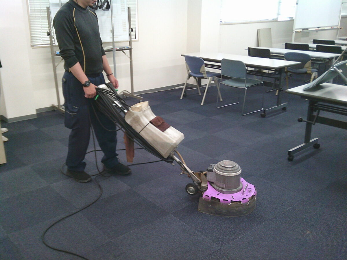 学習塾の清掃スタッフ 学習塾の清掃スタッフ